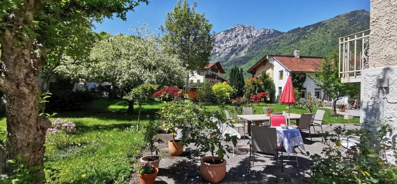 Villa Rosen - Ferienwohnungen Bad Reichenhall Buitenkant foto